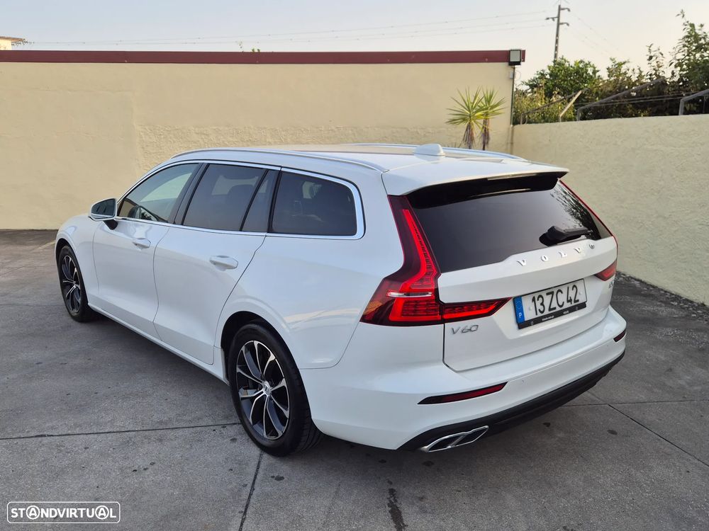 Volvo V60 2.0 D3 Momentum - 17