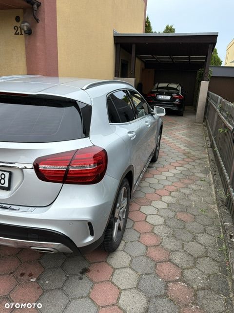 Mercedes-Benz GLA 200 7G-DCT AMG Line - 6