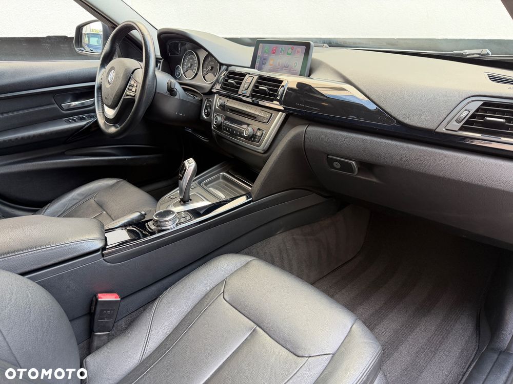 BMW Seria 3 330d Sport-Aut Luxury Line - 7