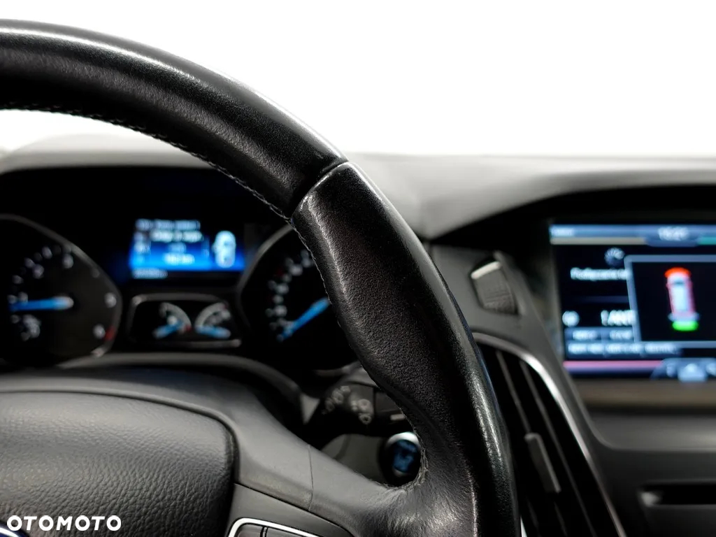 Ford Focus 2.0 TDCi Titanium ASS - 20