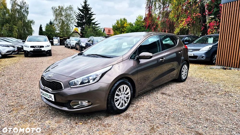 Kia Ceed 1.6 GDI XL - 25