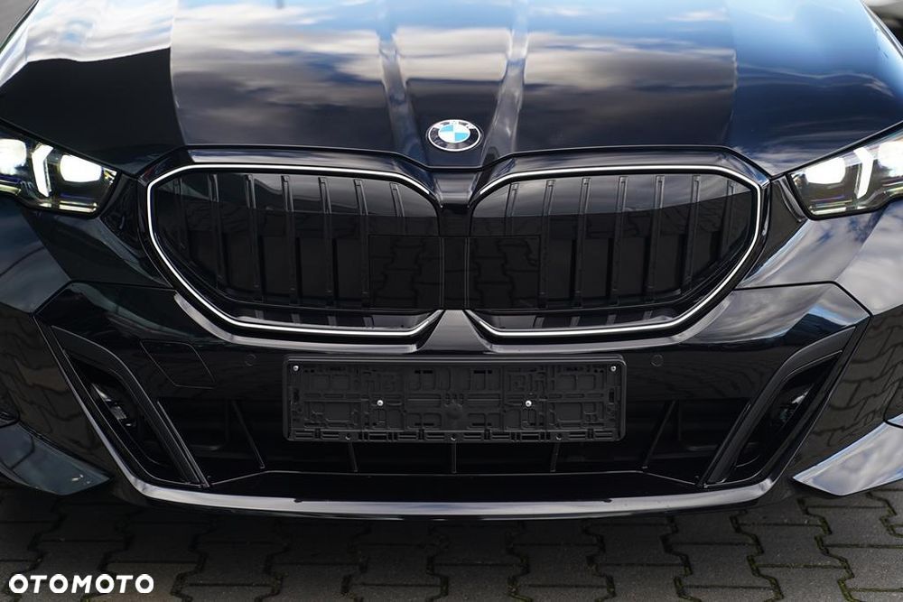BMW Seria 5 520d xDrive mHEV M Sport - 24