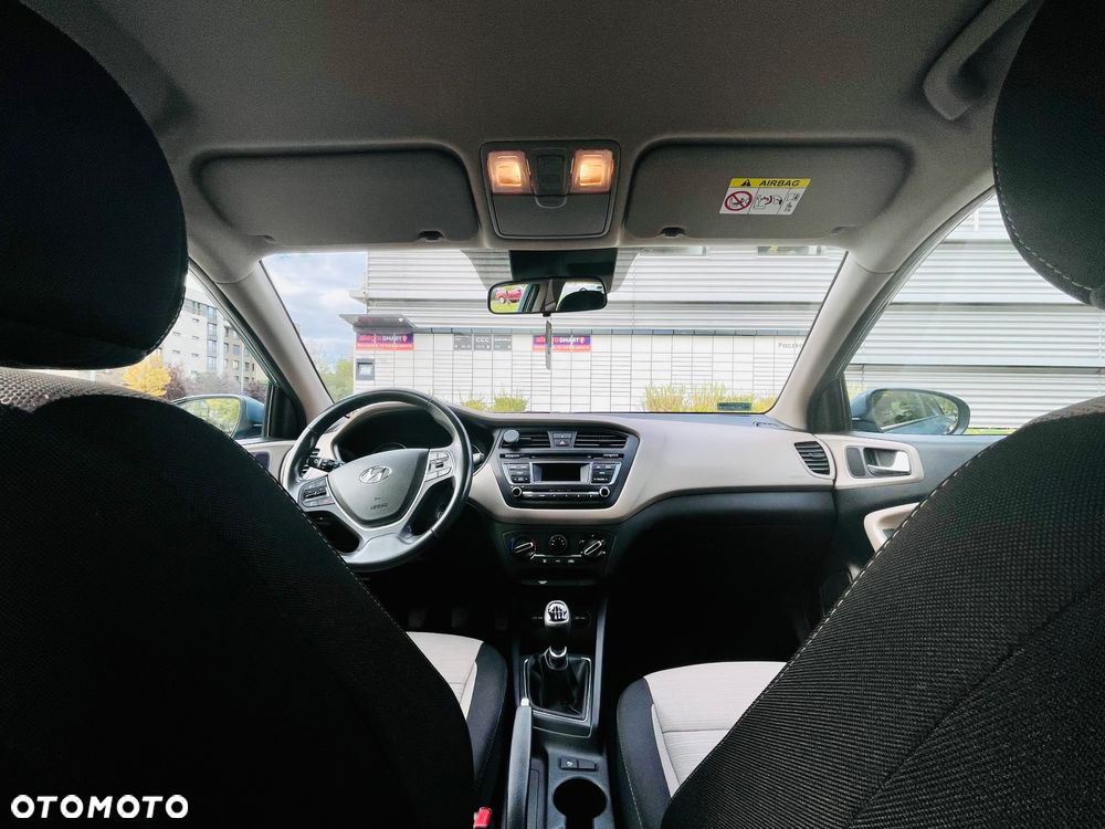 Hyundai i20 1.4 Comfort - 10