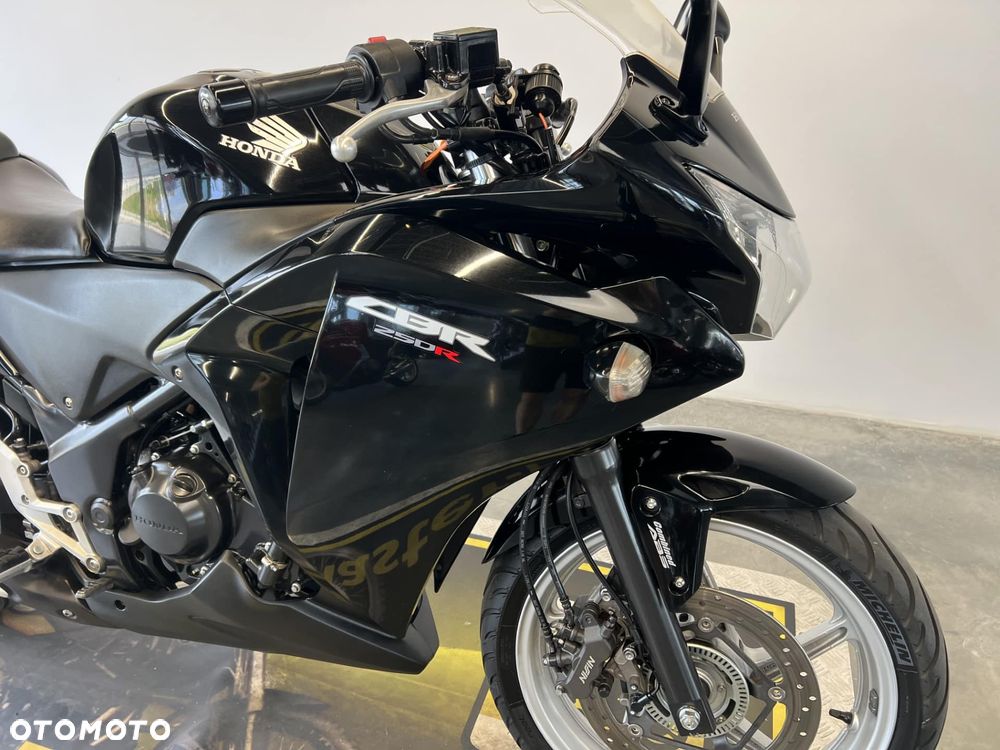 Honda CBR - 18