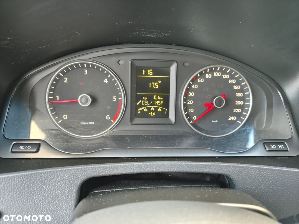 Volkswagen Transporter - 33