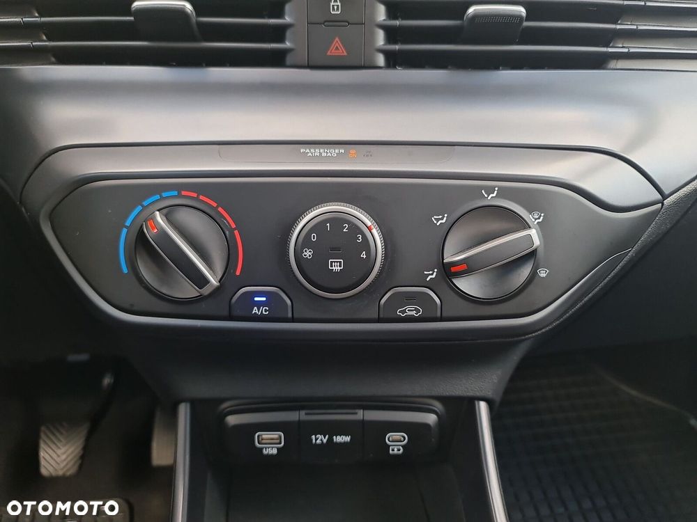 Hyundai i20 1.2 Pure - 22