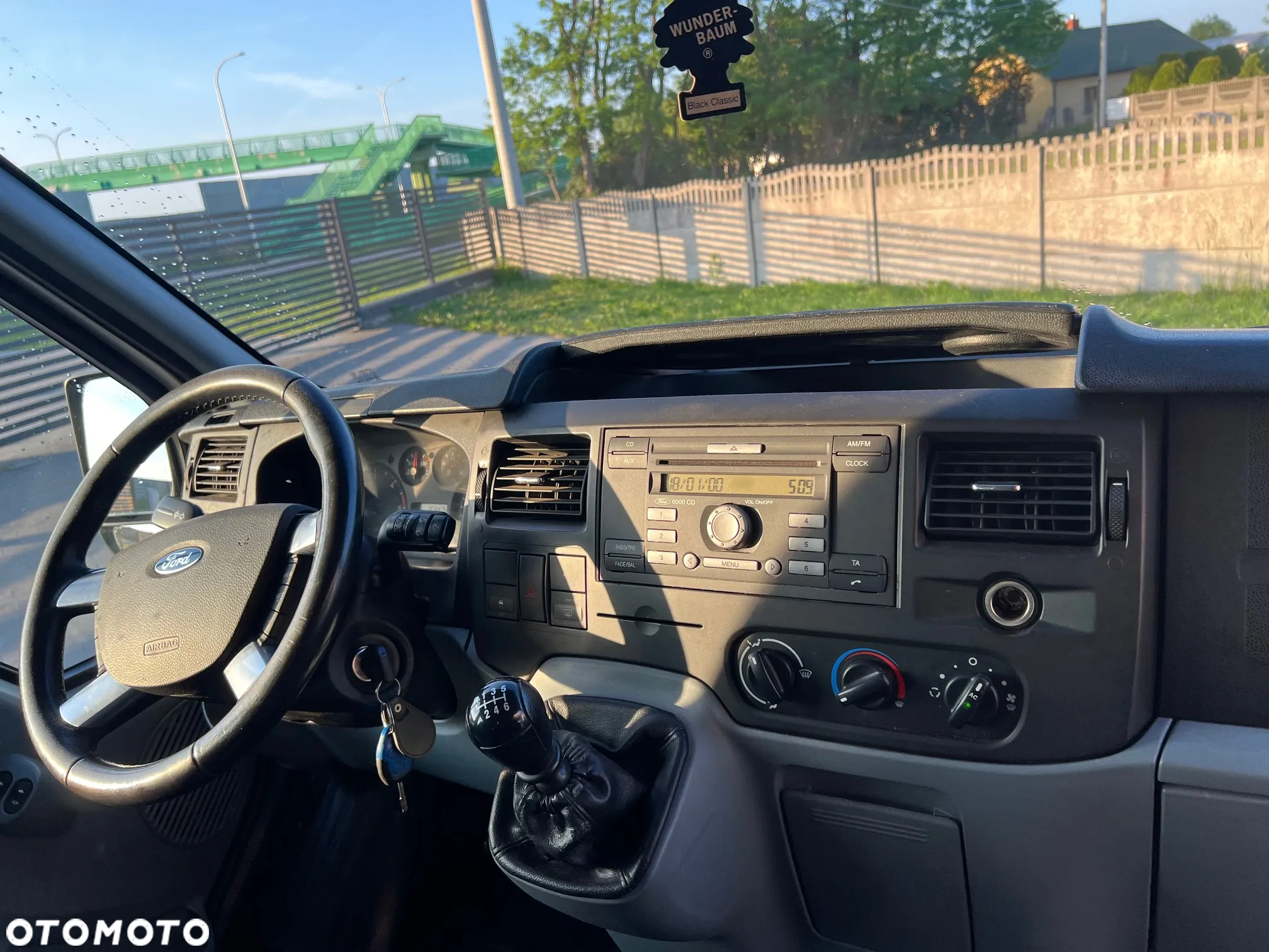 Ford Transit FT 300L - 13