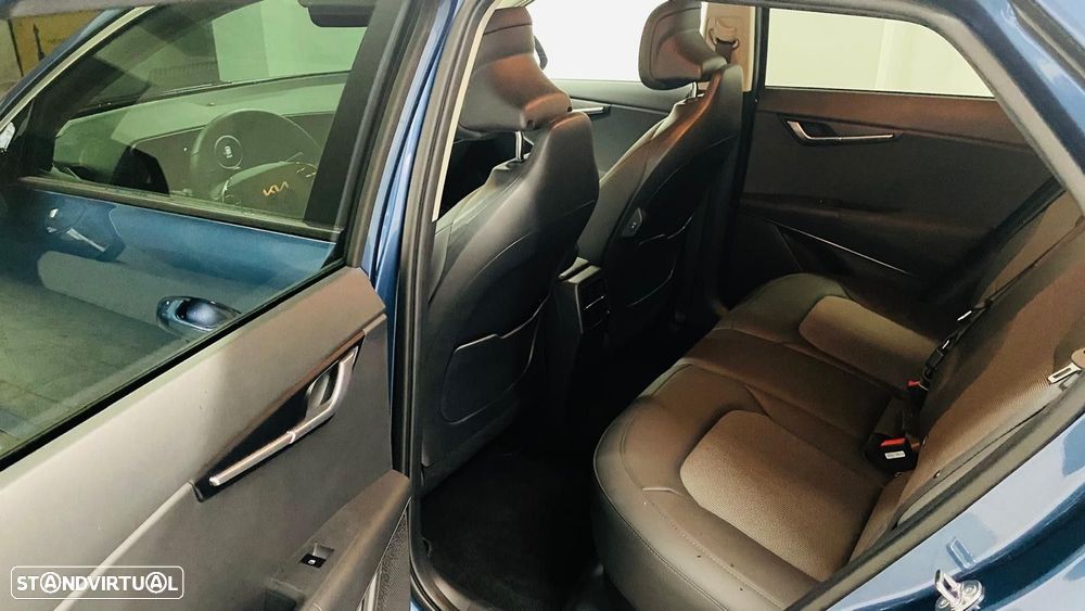 Kia Niro EV 64kWh Tech - 6