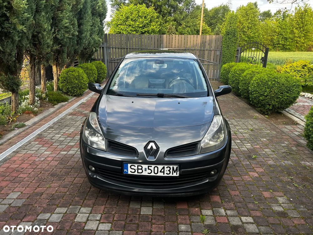 Renault Clio - 7