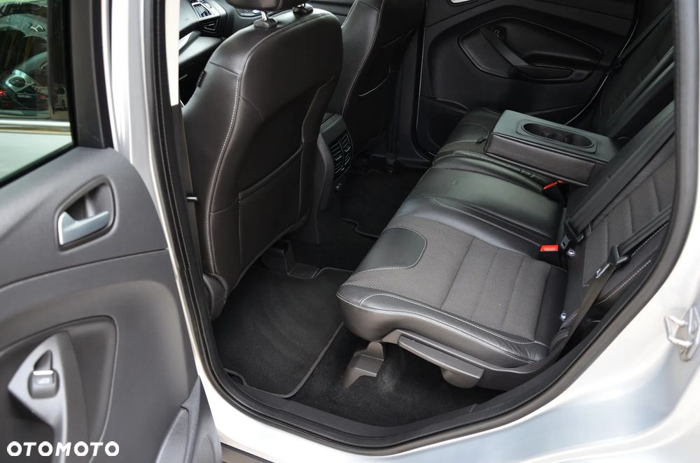 Ford Kuga 2.0 TDCi 4x4 Titanium - 31