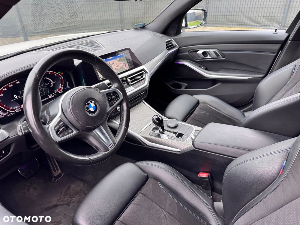 BMW Seria 3 318d M Sport Shadow - 30