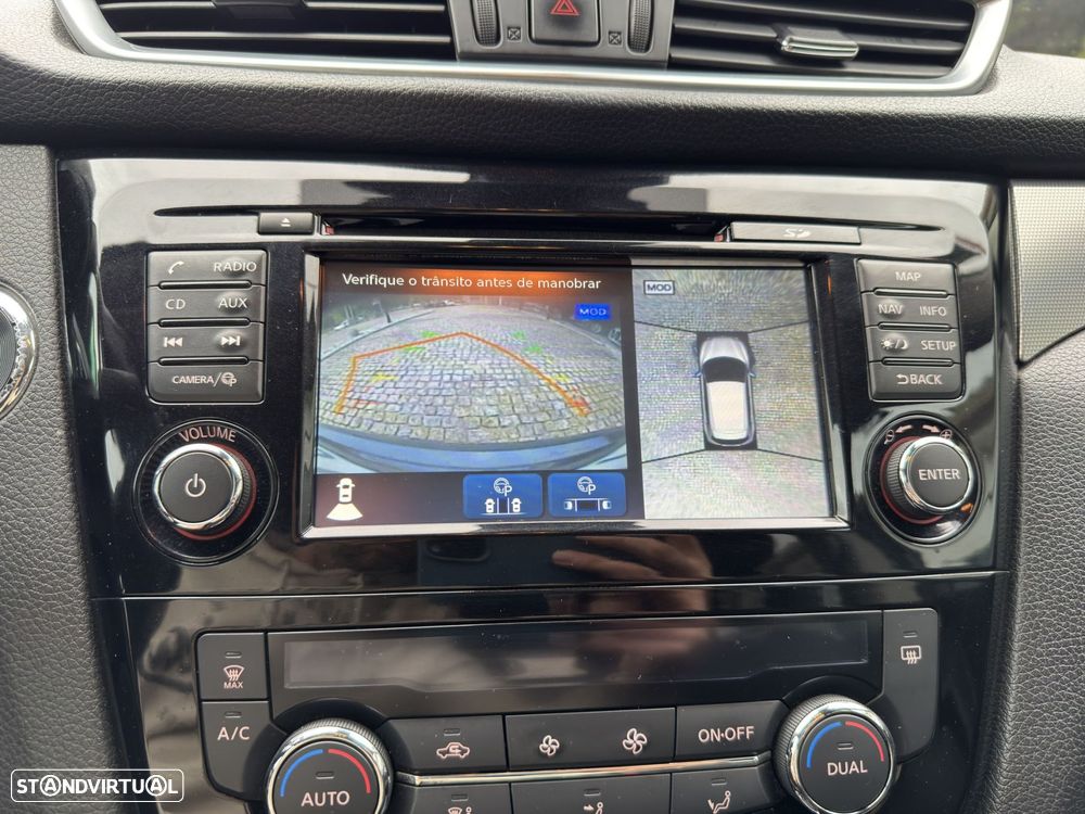 Nissan Qashqai 1.6 dCi Acenta Connect Xtronic - 23