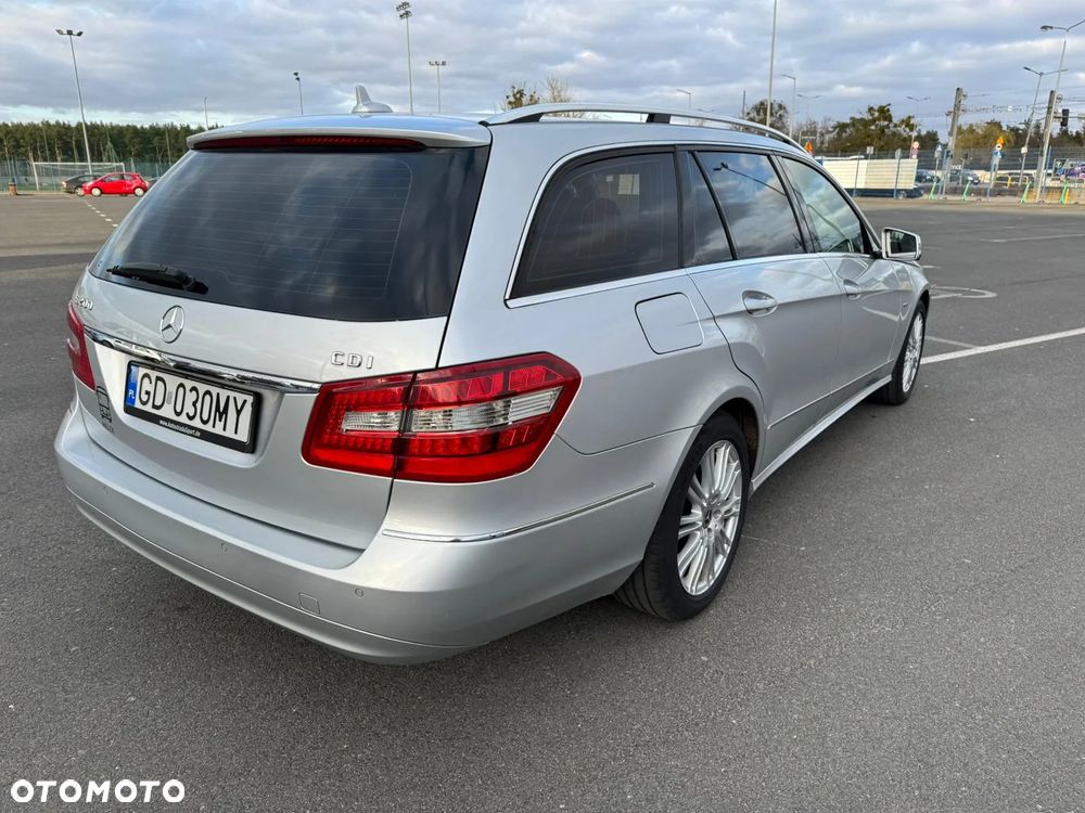 Mercedes-Benz Klasa E 200 CDI DPF BlueEFFICIENCY 7G-TRONIC Elegance - 5