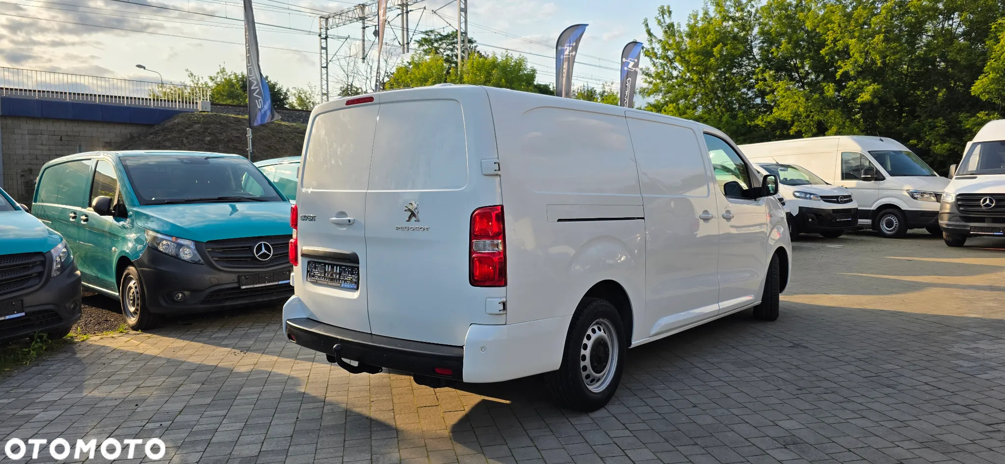 Peugeot Expert 2.0 Bluehdi 120KM L3H1 - 4