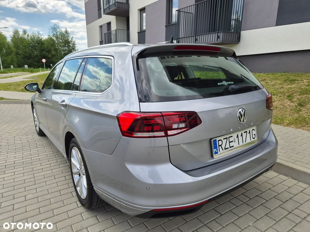 Volkswagen Passat 2.0 TDI SCR DSG Highline - 22