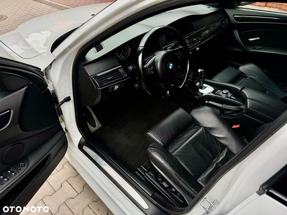 BMW Seria 5 530d Edition Sport - 16