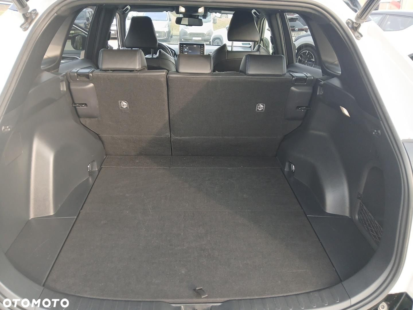 Toyota RAV4 - 23