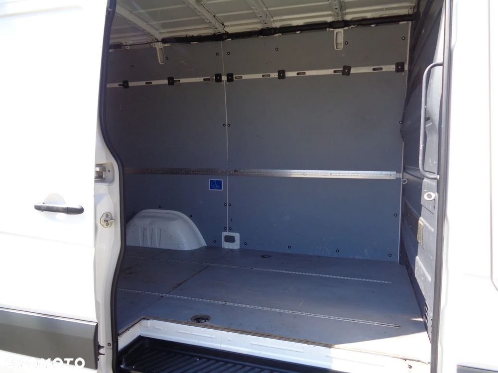 Volkswagen Crafter - 15