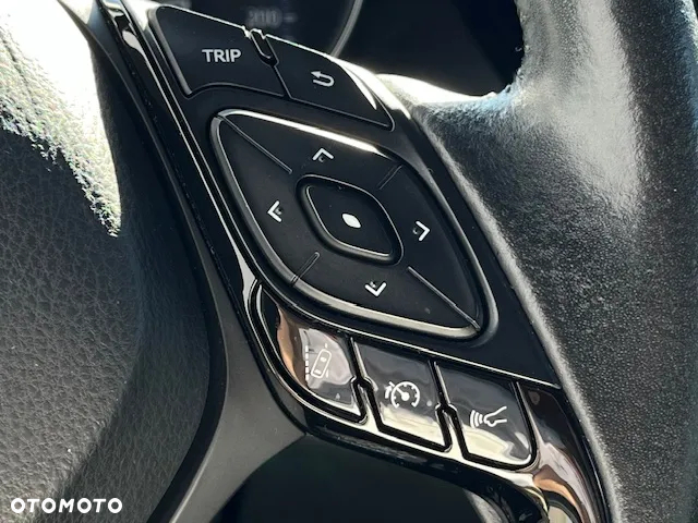 Toyota C-HR 1.8 Hybrid Premium - 24