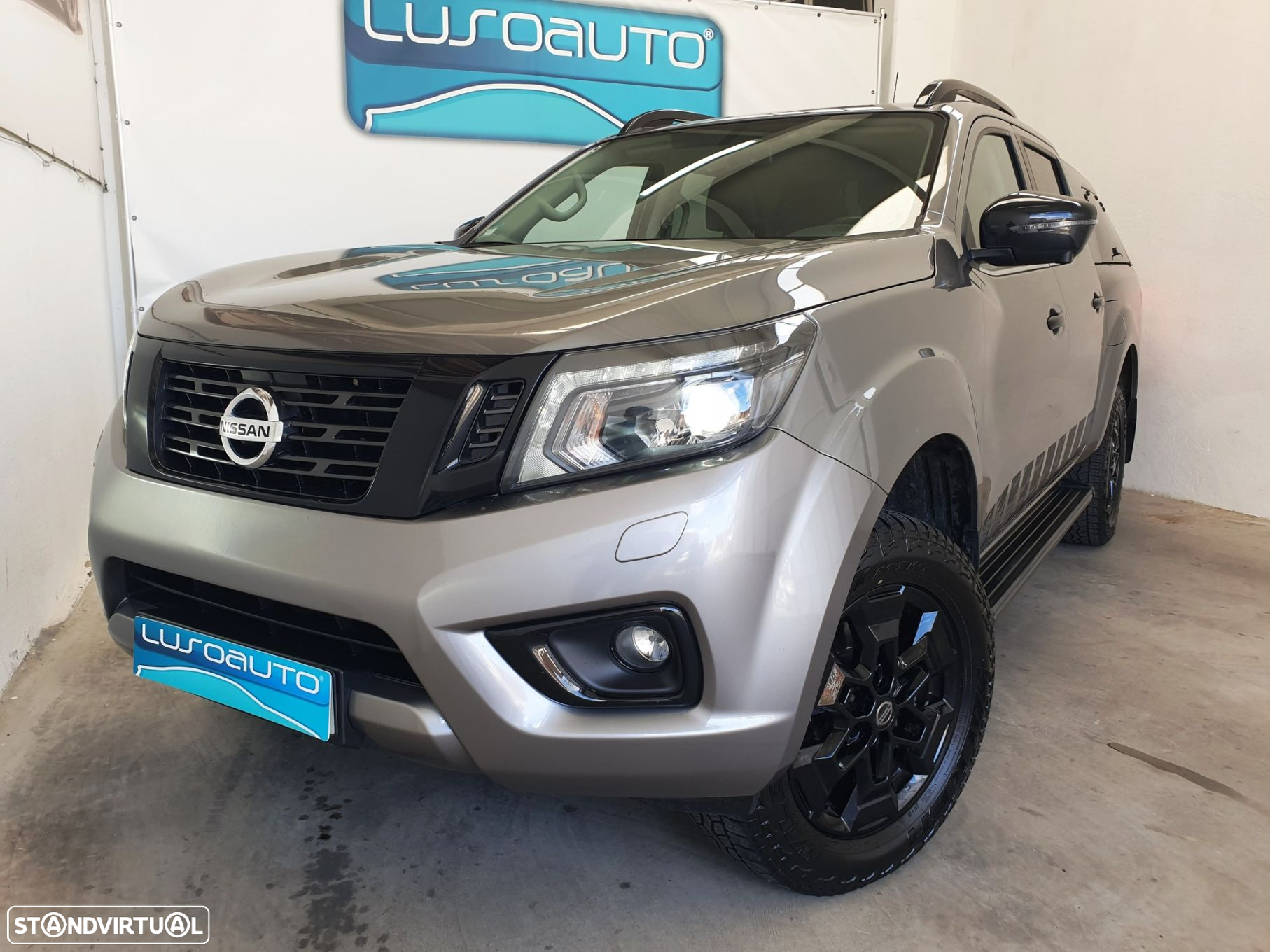 Nissan Navara 2.3 dCi CD 4WD N-Guard - 2