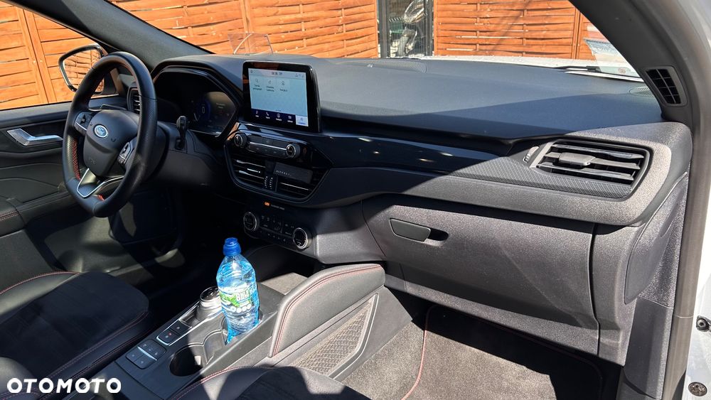 Ford Kuga - 35