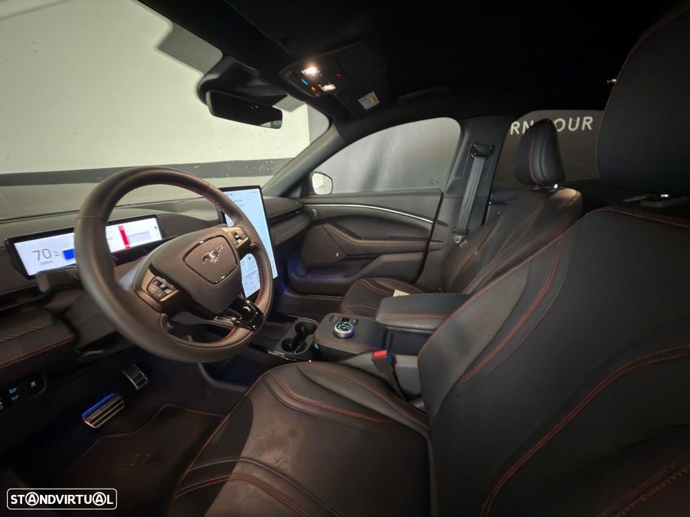 Ford Mustang Mach-E 75.7 kWh Premium AWD - 4