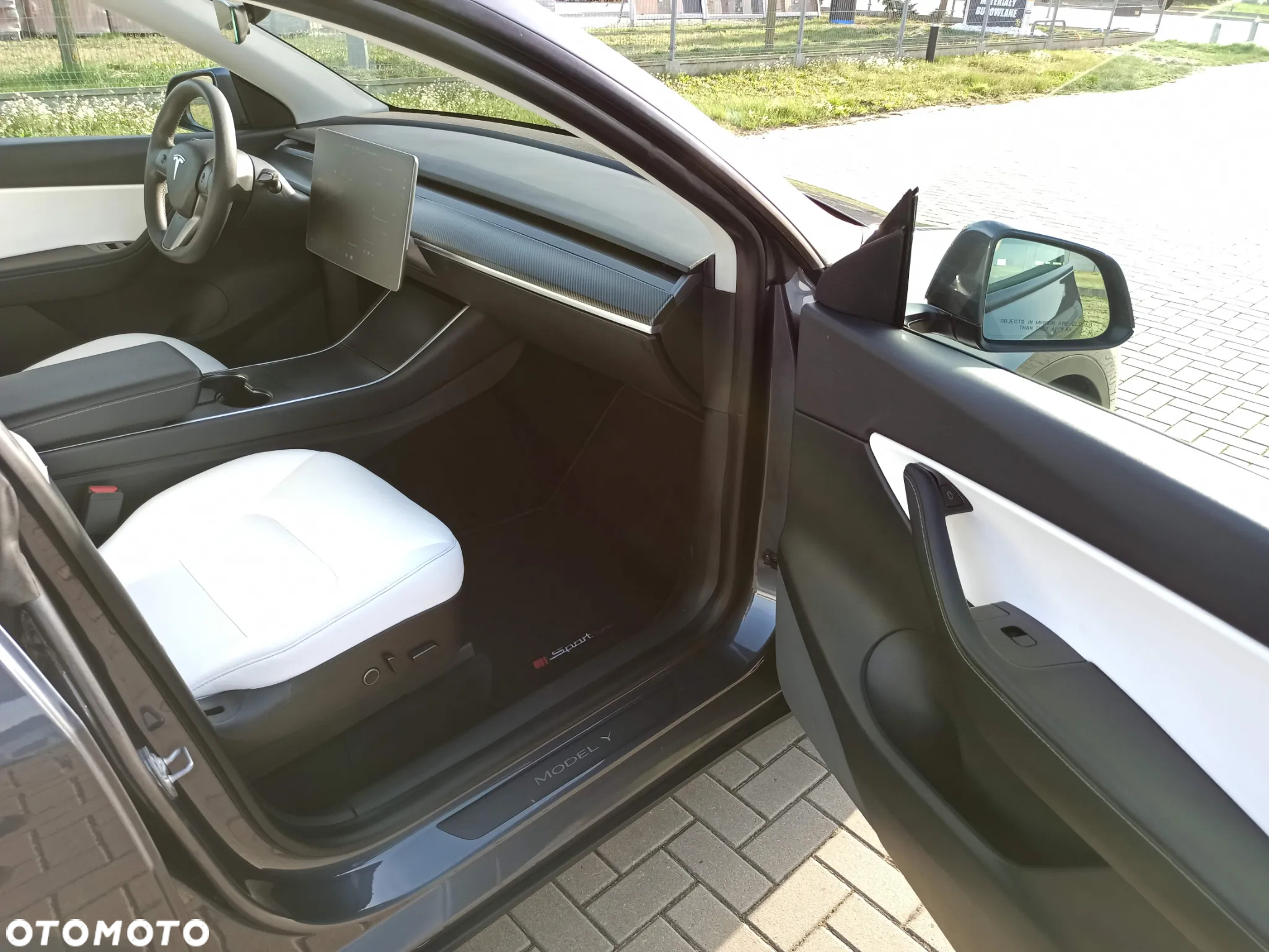 Tesla Y Model RWD - 7