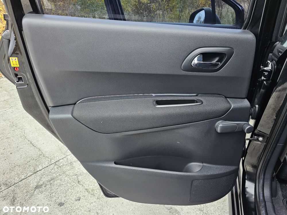 Peugeot 3008 1.6 Active - 19