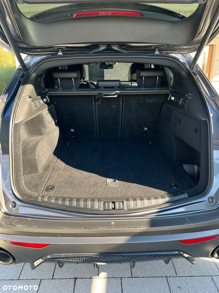 Alfa Romeo Stelvio - 11