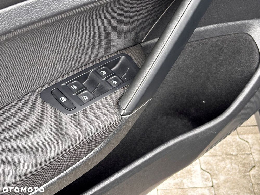 Volkswagen Golf 1.5 TSI BMT Trendline - 14
