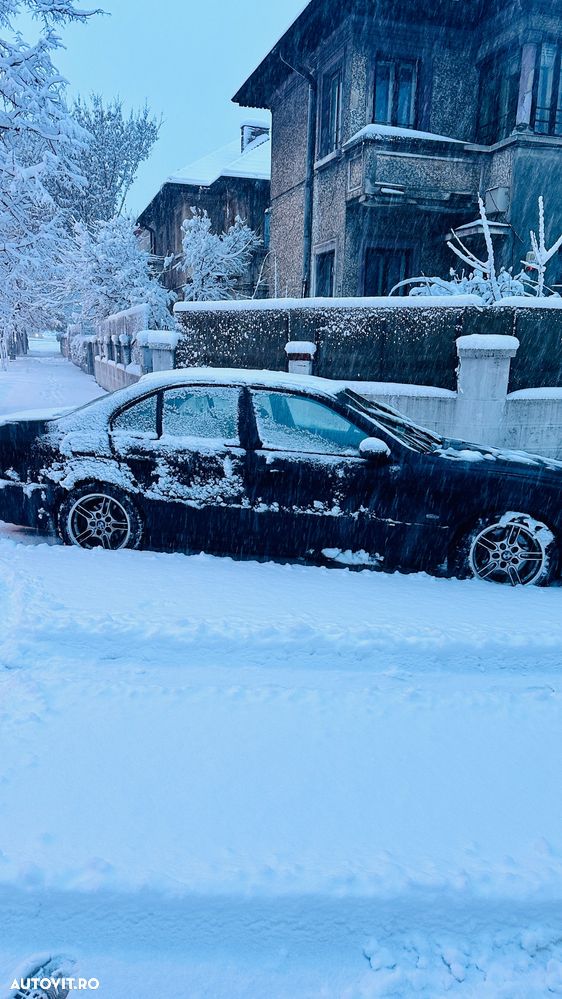 BMW Seria 5 525iA - 3