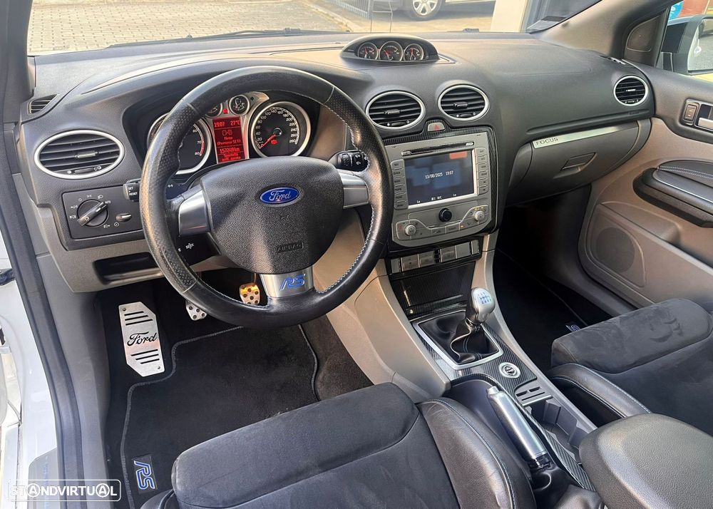 Ford Focus 2.5 T RS - 23