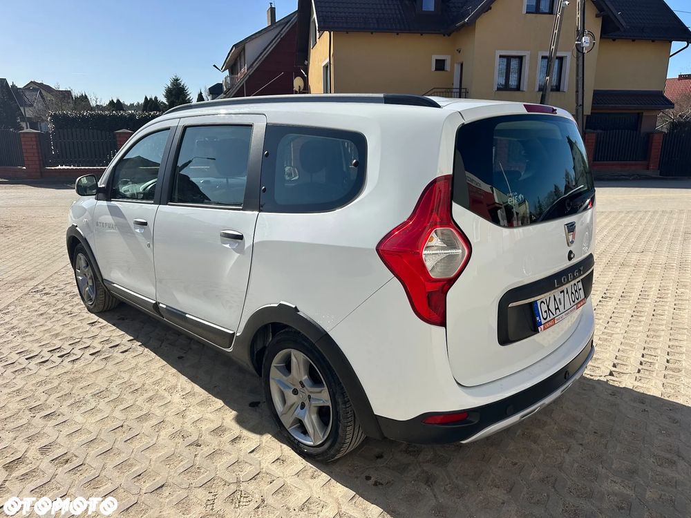 Dacia Lodgy TCe 115 Stepway - 16