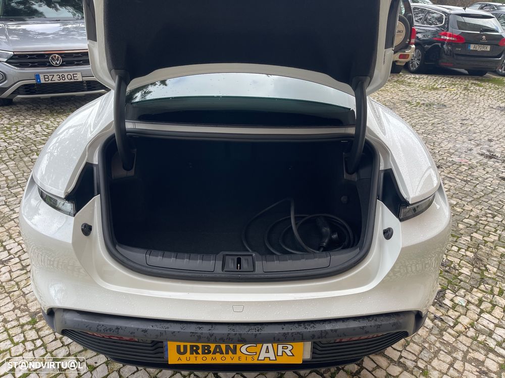 Porsche Taycan Standard - 20