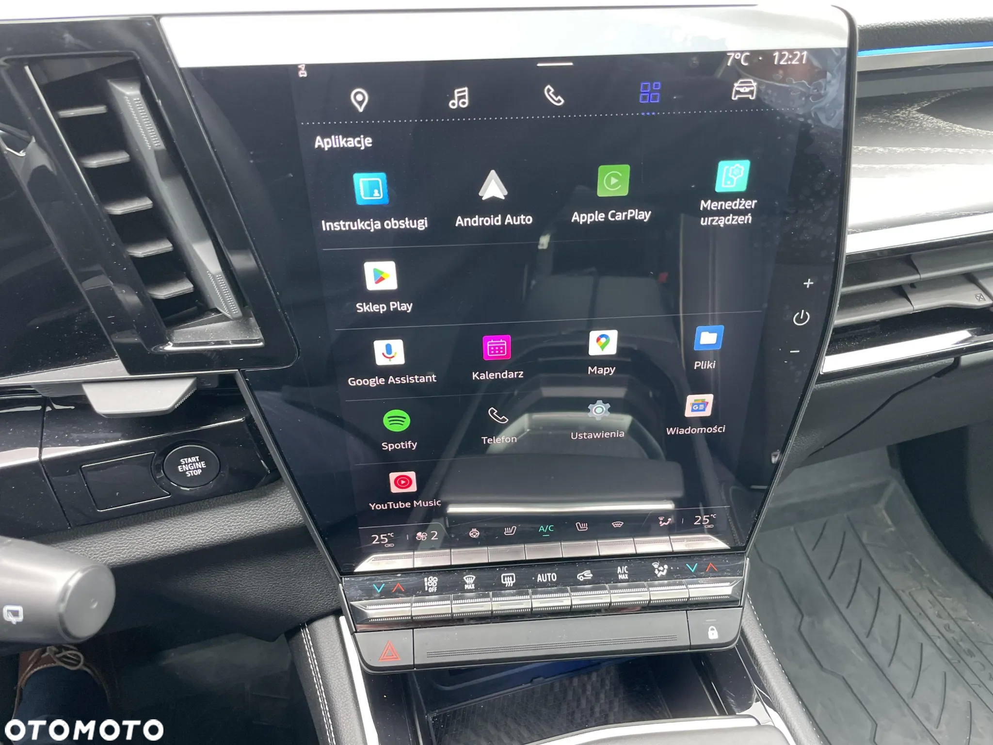 Renault Austral 1.2 E-Tech Full Hybrid 200 Iconic MMT - 26