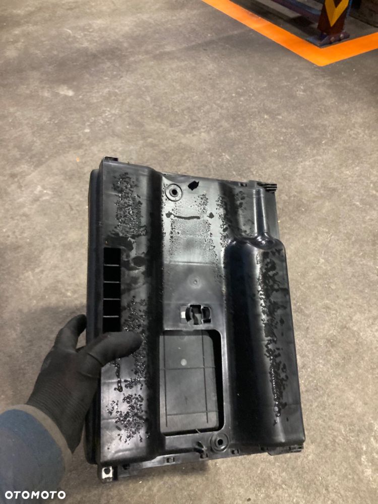 DACIA DUSTER 2 II SCHOWEK FOTELA POD FOTEL SZUFLADA PÓŁKA Wwa - 5