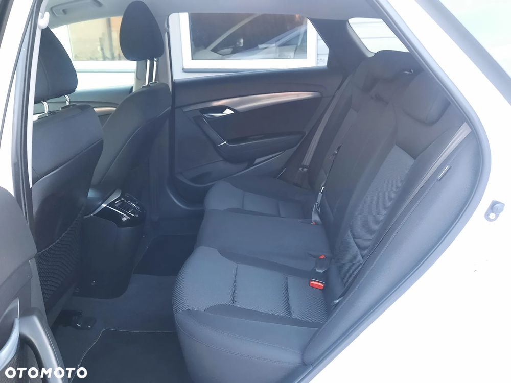 Hyundai i40 i40cw 1.7 CRDi Automatik Fifa World Cup Edition - 29