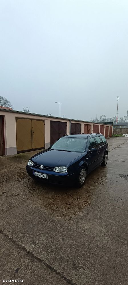 Volkswagen Golf - 3