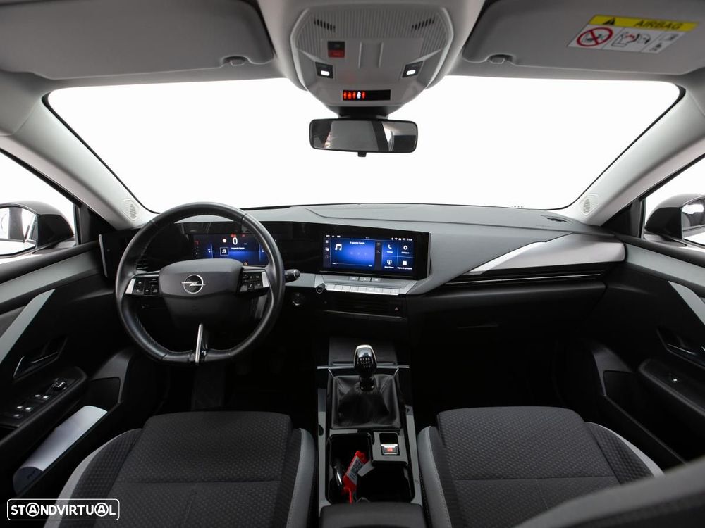 Opel Astra 1.5 D Business — fotografia 6