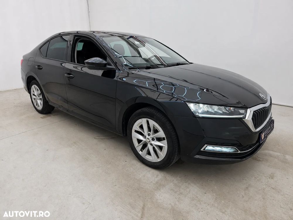 Skoda Octavia 2.0 TDI DSG Style - 2