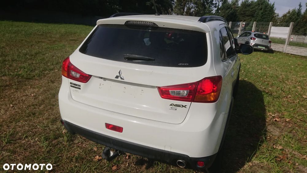 Mitsubishi ASX 1.6 DID Invite 4WD AS&G - 13