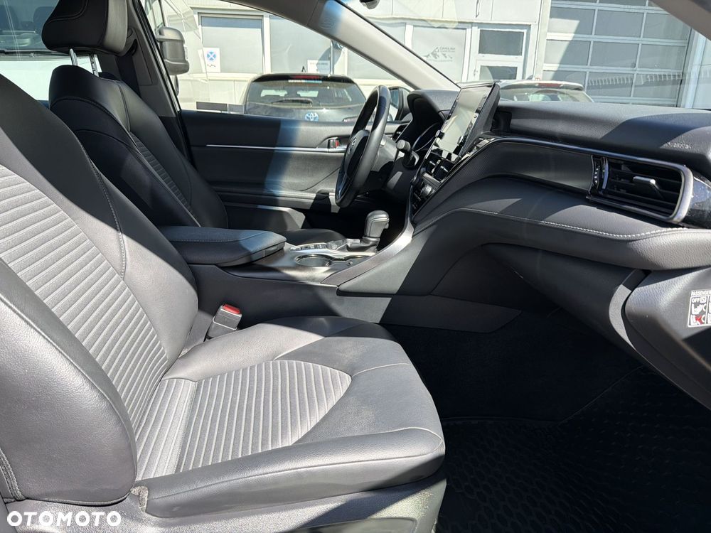 Toyota Camry 2.5 Hybrid Prestige CVT - 8