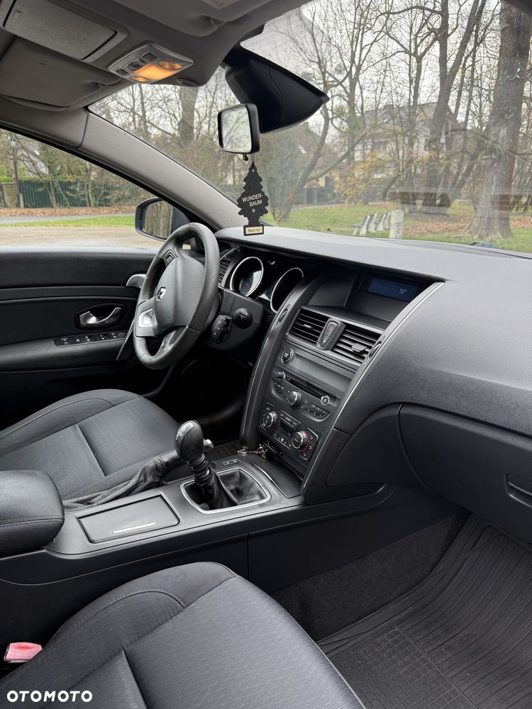 Renault Latitude - 7