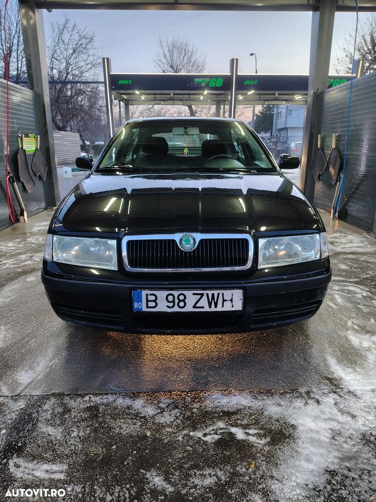 Skoda Octavia Tour 1.9 TDI Aut - 2
