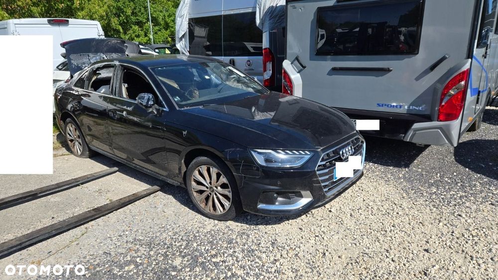 Audi A4 2023 photo 2