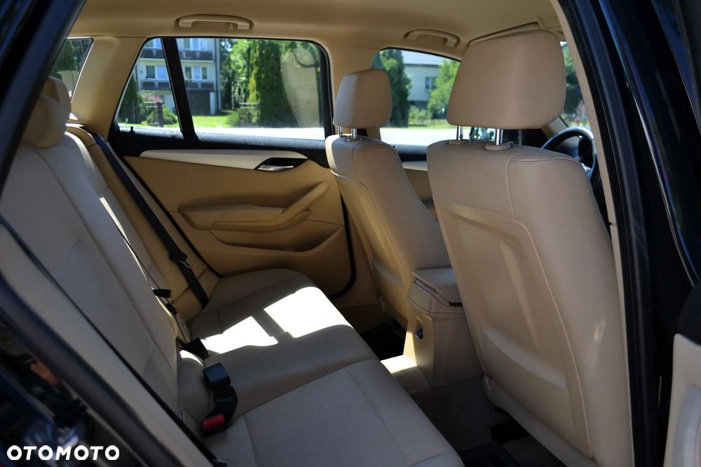 BMW X1 xDrive18d Sport Line - 10