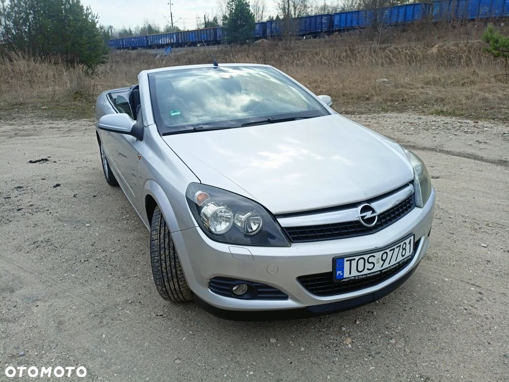 Opel Astra 1.8 Cosmo - 36