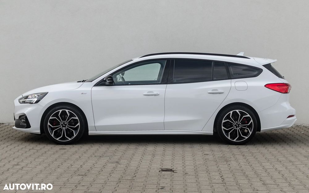 Ford Focus 1.5 EcoBlue Start-Stopp-System ST-LINE DESIGN - 6