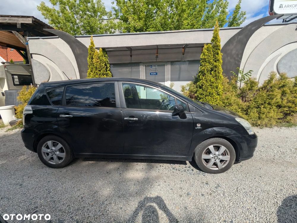 Toyota Corolla Verso 2.2 D-4D X 7os - 2