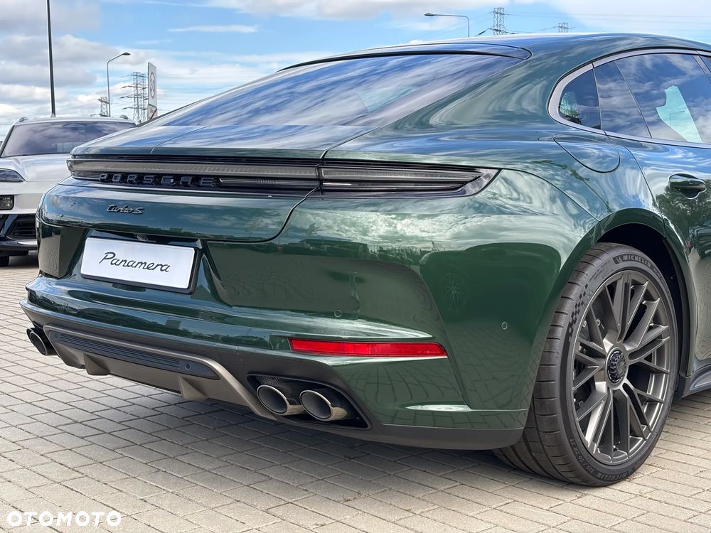 Porsche Panamera Turbo S E-Hybrid PHEV - 9